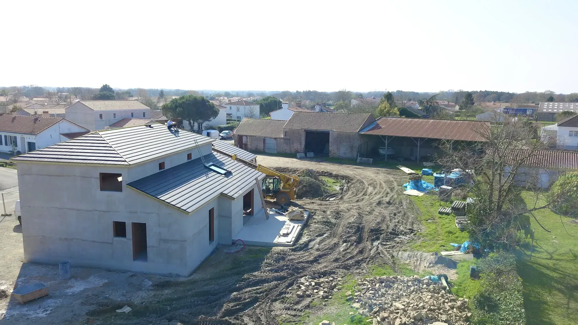 Chantier de rénovation en cours dans le Pays de Retz, vue aérienne